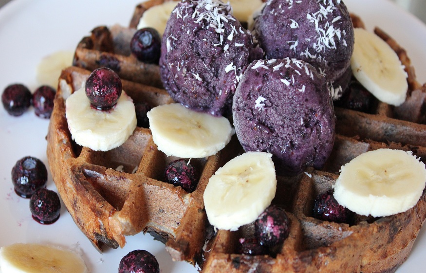 What is waffle recipe and a recipe of Coulant de chocolate?