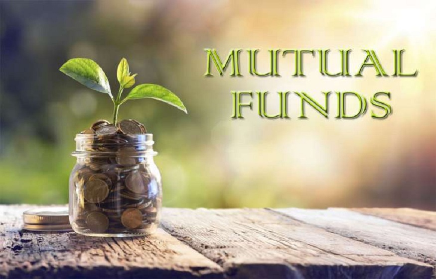 What is a benchmark in mutual funds and how does it work?